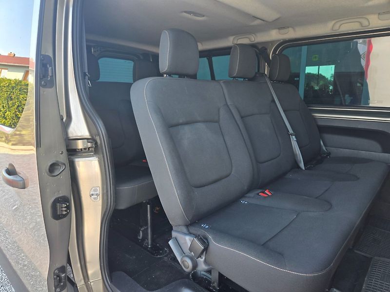 Renault Trafic (2020) 1.6 DCi 8.místné,nové CZ LONG - fotka 14 z 21