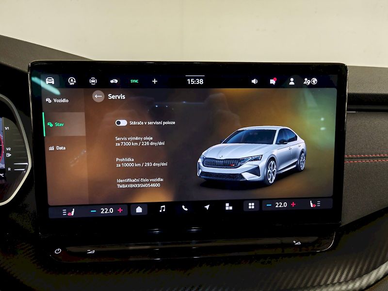 Škoda Octavia (2025) 2.0 TSI 195 kW DSG RS - fotka 16 z 31