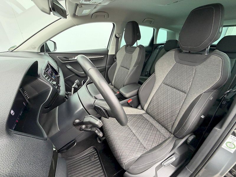 Škoda Karoq (2023) 1.5 TSI 110kW DSG Style Plus M - fotka 6 z 35