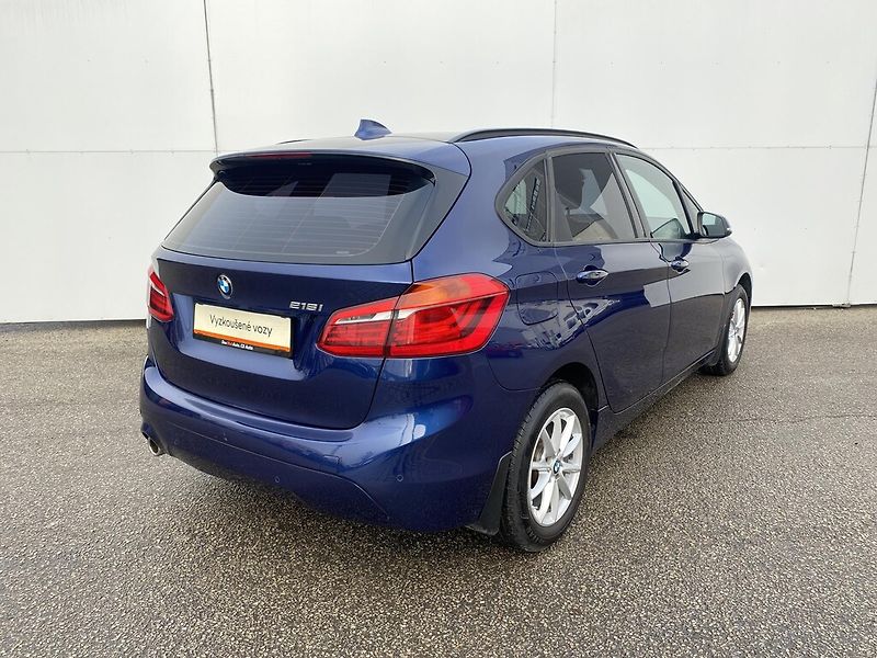 BMW Řada 2 216i 80 kW Active tourer - fotka 2 z 28