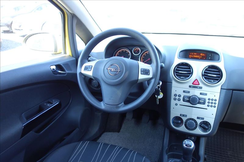 Opel Corsa 1,2 i, ČR, SERV.KN., 44TIS.KM. - fotka 16 z 33