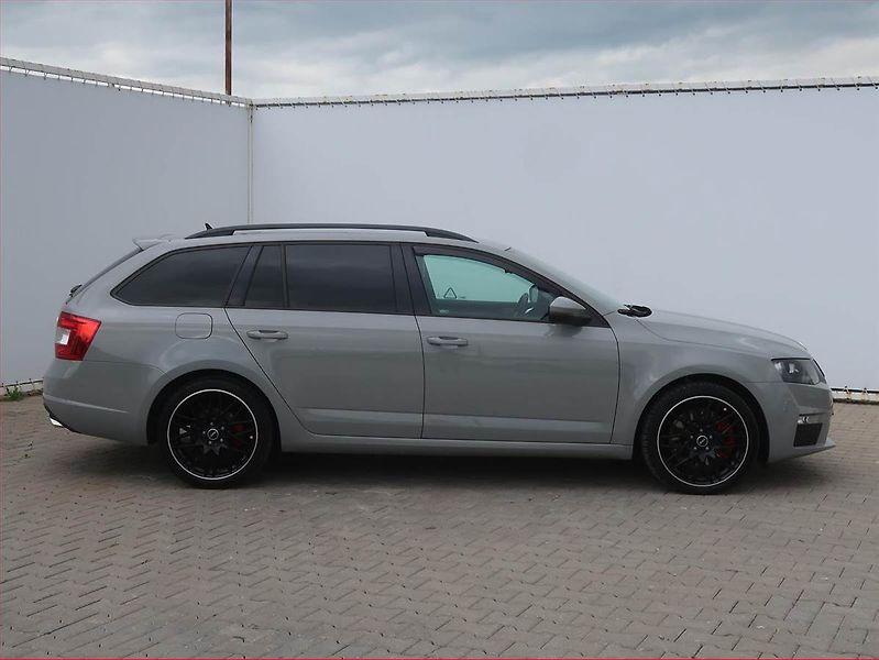Škoda Octavia (2015) RS 2.0 TDI, Navi, Xenony - fotka 6 z 15