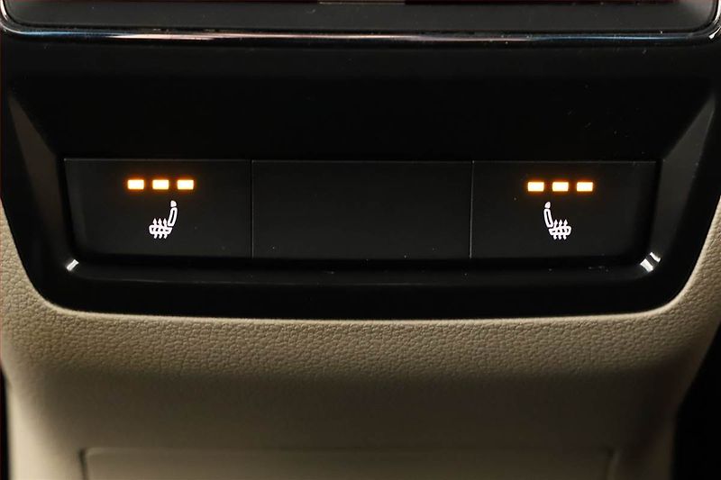 Škoda Karoq (2018) 2.0 TDI - fotka 16 z 20