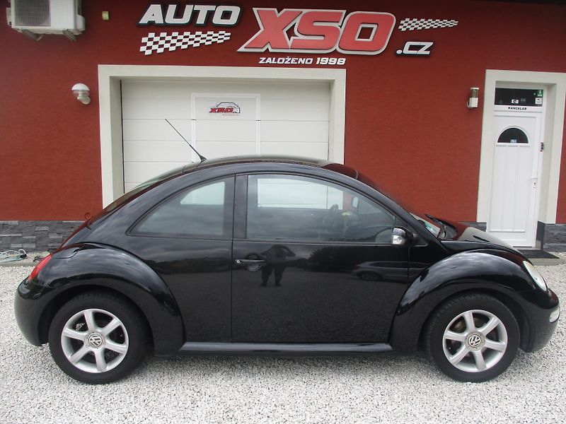 Volkswagen New Beetle 1.6i KLIMA NEHAVAROVANÉ - fotka 2 z 30