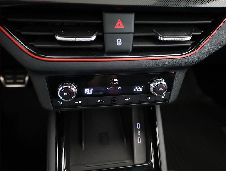 Škoda Kamiq (2023) Monte Carlo 1.0 TSI - fotka 10 z 21