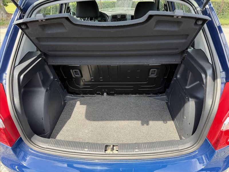 Škoda Fabia 1,4 i 16V 63kW  50TIS KM,KLIMA - fotka 31 z 50