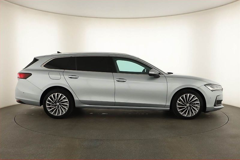 Škoda Superb (2024) Laurin&Klement 2.0 TDI - fotka 6 z 22