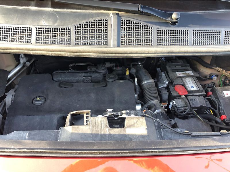 Toyota ProAce 2.0D4-D VIP AT L1 - fotka 29 z 29