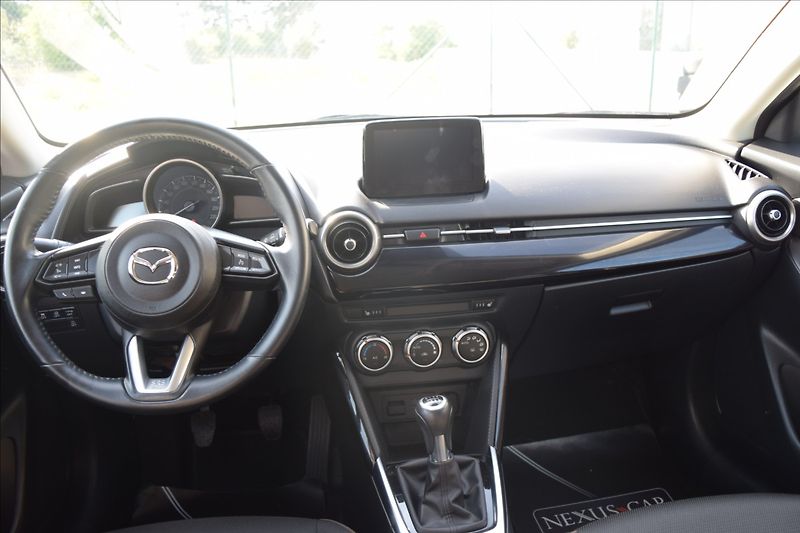 Mazda 2 1,5 i 66KW NÍZKÉ KM NOVÁ STK - fotka 30 z 49