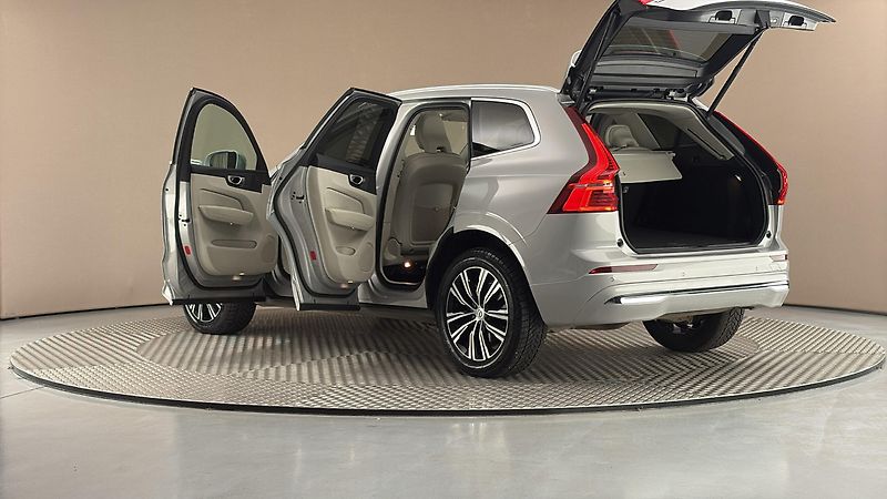 Volvo XC60 2.0 B4 AUT AWD Inscription - fotka 7 z 29