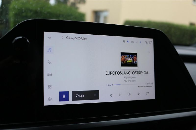 Lexus UX 250h 2,0 HEV, DSG, 1.Maj.  UX - fotka 34 z 64