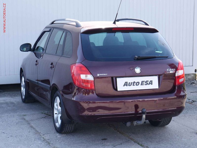 Škoda Fabia (2009) 1.4 16V, Výhř.sed, TZ - fotka 4 z 16