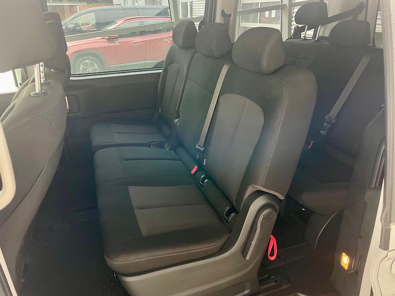 Hyundai Staria (2024) 2,2CRDi 130kW Comfort 6MT 4x2 - fotka 9 z 22