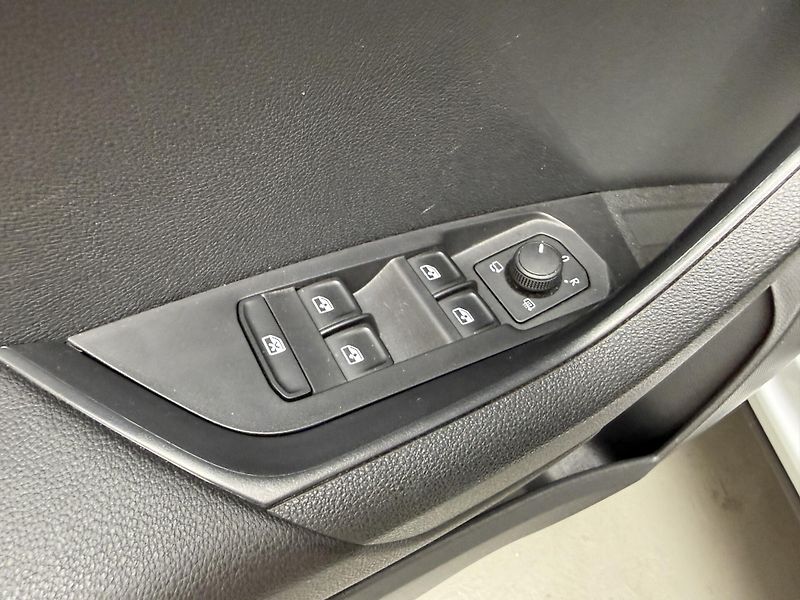 Škoda Karoq 1.5 TSI 110kW Style DSG - fotka 9 z 12