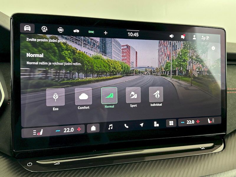 Škoda Octavia (2025) Combi DSG 2.0TSI 195kW RS - fotka 13 z 38