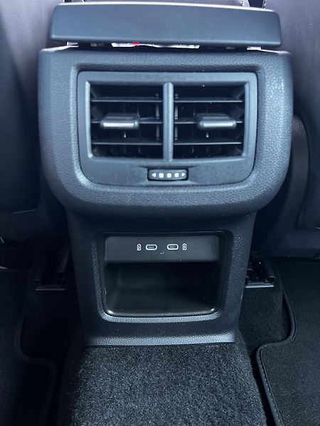 Seat Ateca 2.0TDI DSG 4x4 Xperience TZDPH - fotka 24 z 27