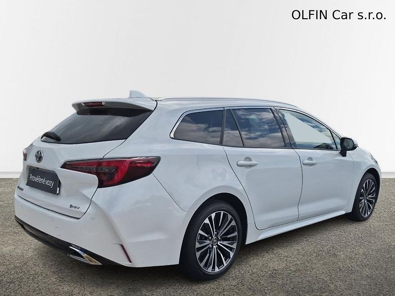 Toyota Corolla TS 2.0 HEV e-CVT Style - fotka 2 z 25