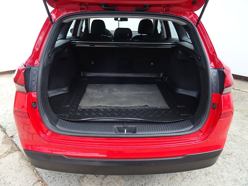 Hyundai i30 (2018) 1.4T-GDi,103kW,1majČR,S.k,DPH! - fotka 21 z 25