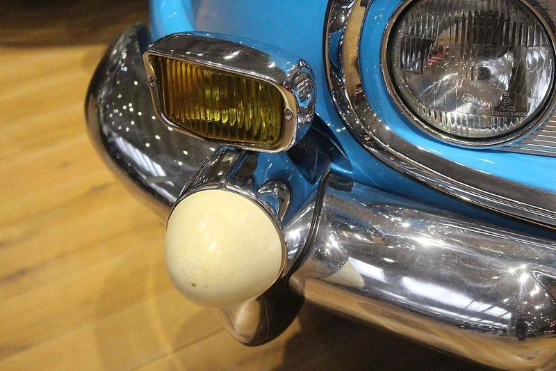 Tatra 603 - první verze