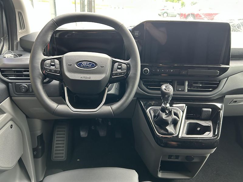 Ford Tourneo Custom Titanium L2 2.0 EcoBlue 110 kW - fotka 14 z 36