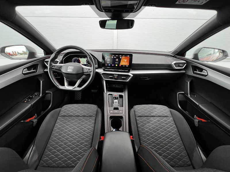 Seat Leon 1.5eTSI 110kW DSG FR-Line  - fotka 6 z 23