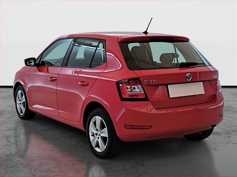Škoda Fabia (2019) 1.0, Park. senzory - fotka 4 z 12