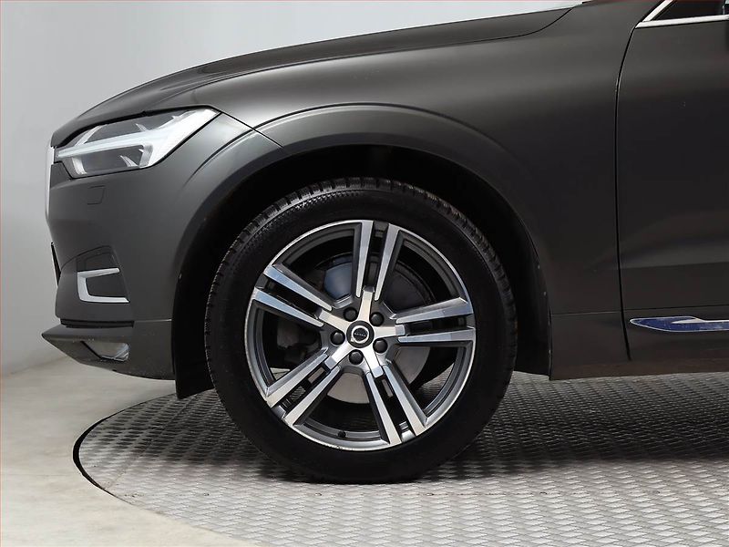 Volvo XC60 (2017) Inscription D5 AWD - fotka 13 z 20