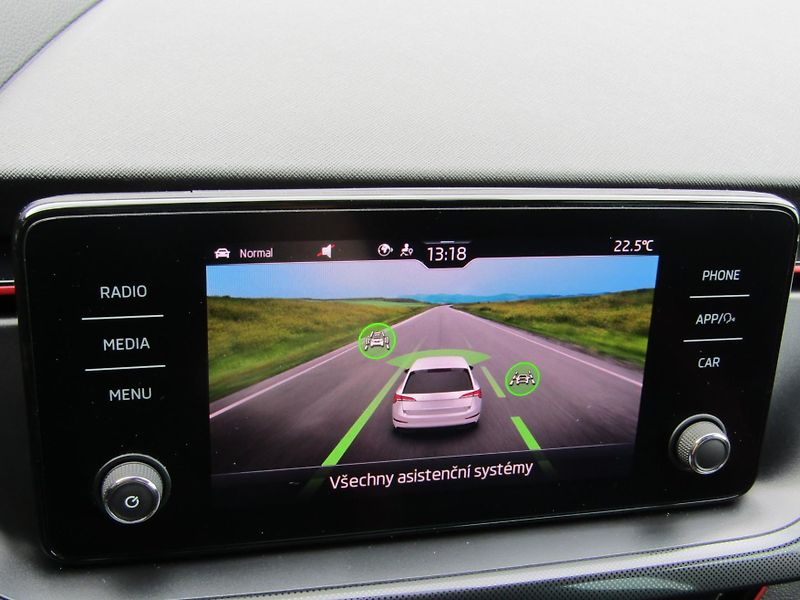 Škoda Scala (2022) Monte Carlo 1,5 TSI DSG - fotka 30 z 30