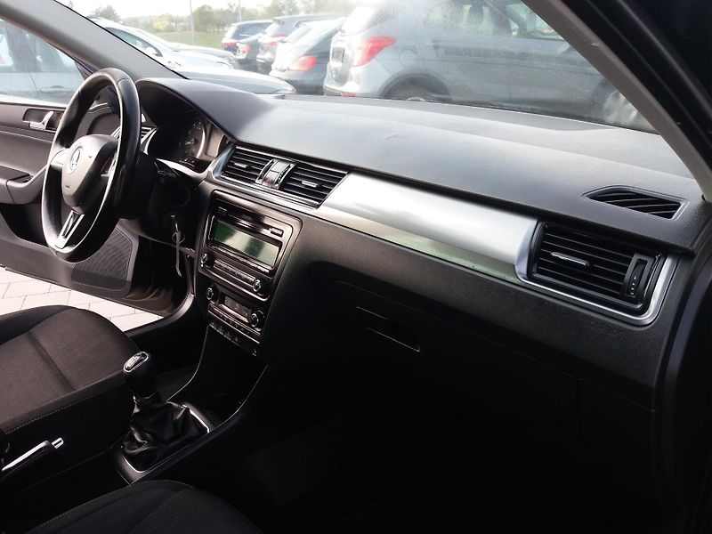 Škoda Rapid 1.2TSi,77kW,TAŽNY,NOVÉ-ROZVODY - fotka 12 z 24