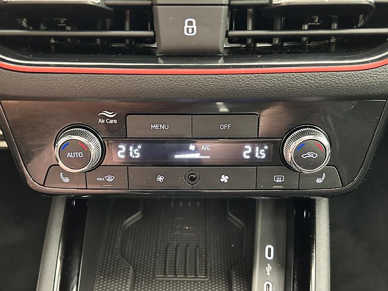 Škoda Kamiq 1.5 TSI Monte Carlo - fotka 13 z 30