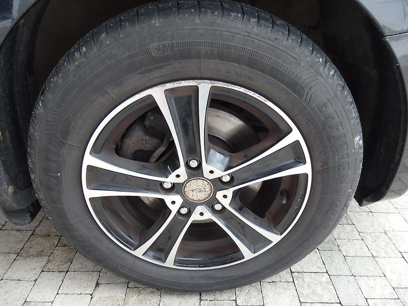 Kia Ceed 1.6 CRDI 10x AIRBAG, ZÁVĚS - fotka 14 z 16