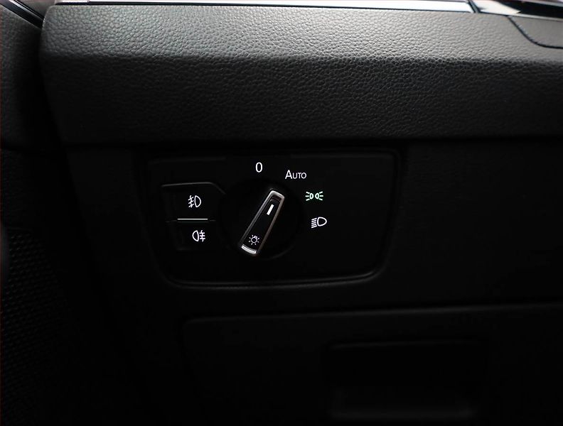 Volkswagen Passat (2020) Business 2.0 TDI, Automat - fotka 15 z 18