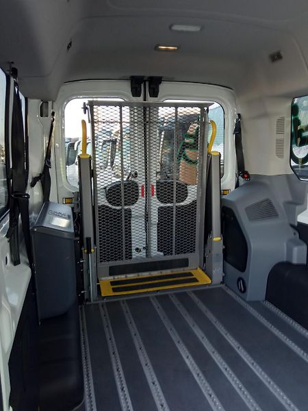 Ford Transit - fotka 3 z 3