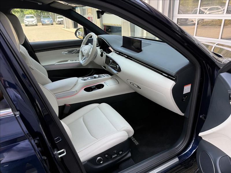 Genesis GV70 AWD  Electrified Sport - fotka 12 z 22