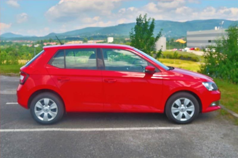 Škoda Fabia (2015) 1.2 TSI, Serv.kniha, Tempomat - fotka 6 z 14