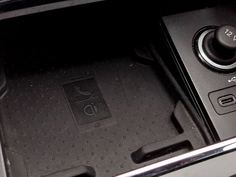 Škoda Karoq (2023) Ambition - Business 2,0 Tdi 85 - fotka 22 z 38