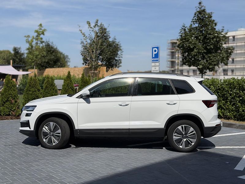 Škoda Karoq (2023) 2.0 TDi/STYLE/DPH/facelift - fotka 2 z 21