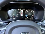 Volvo V60 MOMENTUM B4, FULL LED - náhled 16