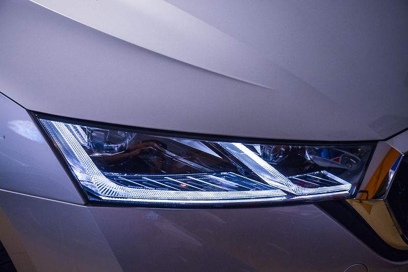 Škoda Octavia Style Plus Navigace 18 kola ČR - fotka 31 z 76