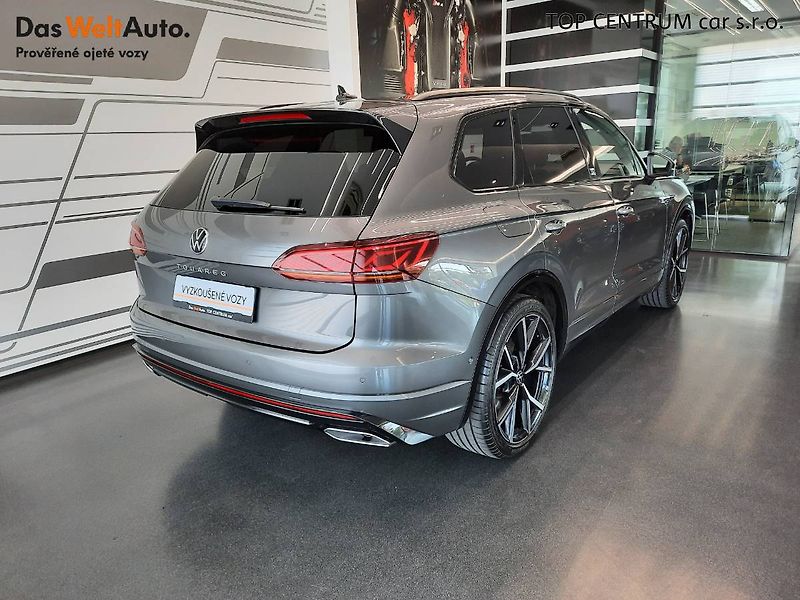 Volkswagen Touareg (2023) R-Line 3.0 TDI 4Motion Edition - fotka 2 z 35