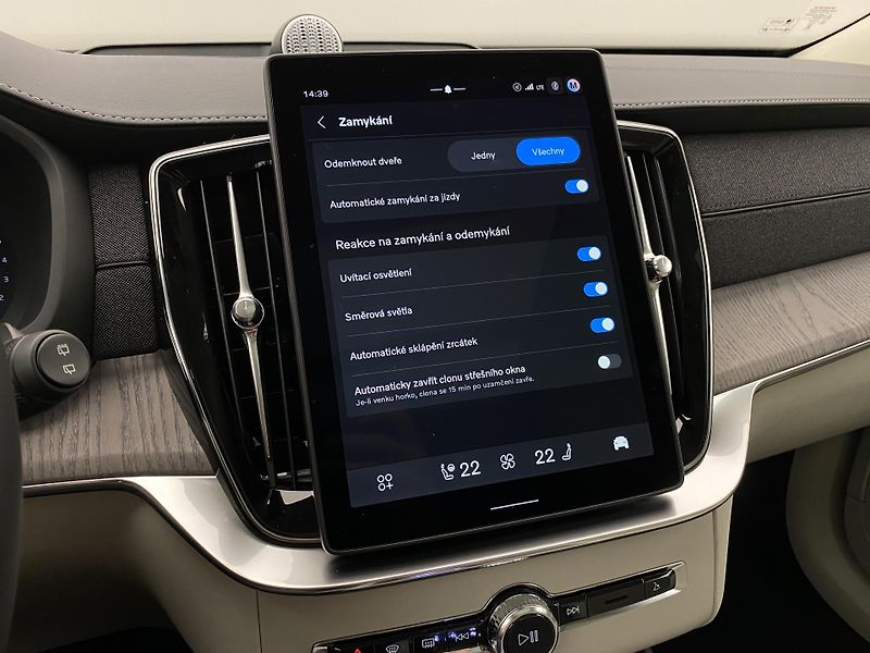 Volvo XC90 (2026) B5 AWD AUT BRIGHT ULTRA 7míst - fotka 60 z 74