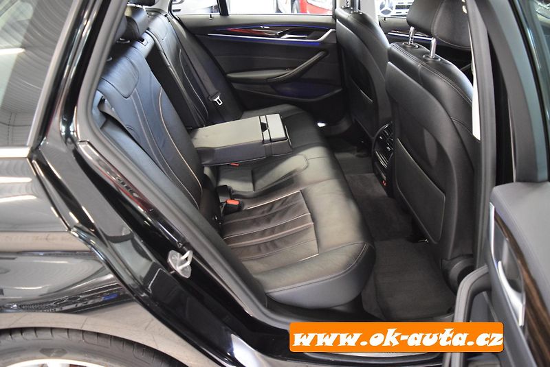 BMW Řada 5 2.0d LUXURY-LINE 98 000 KM TZ - fotka 17 z 74