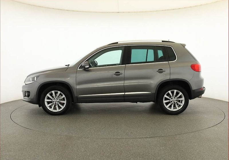 Volkswagen Tiguan (2012) 2.0 TDI, Tempomat - fotka 3 z 17