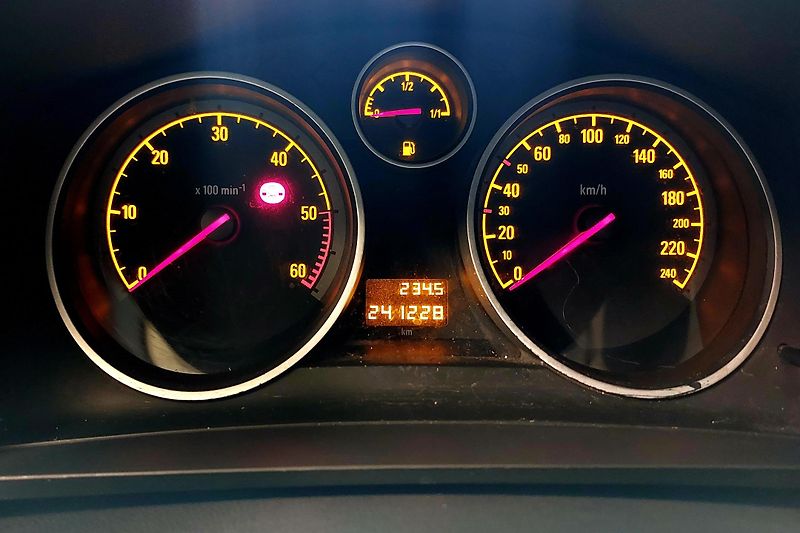 Opel Zafira (2012) 2012, NAFTA 92kw, 7míst, MPV - fotka 4 z 7