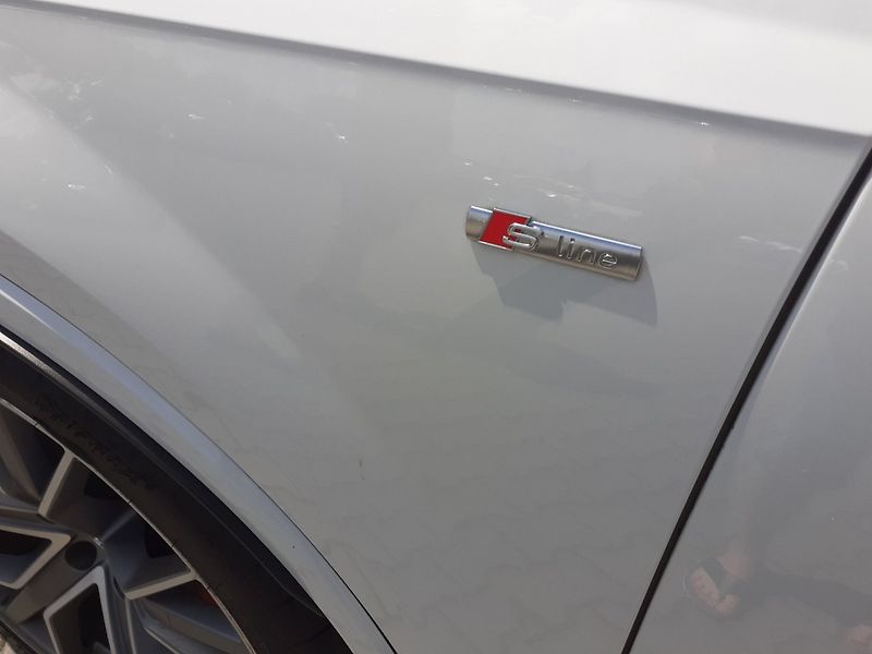 Audi Q7 (2020) 50 TDi  S -Line Mild-hybrid - fotka 39 z 41
