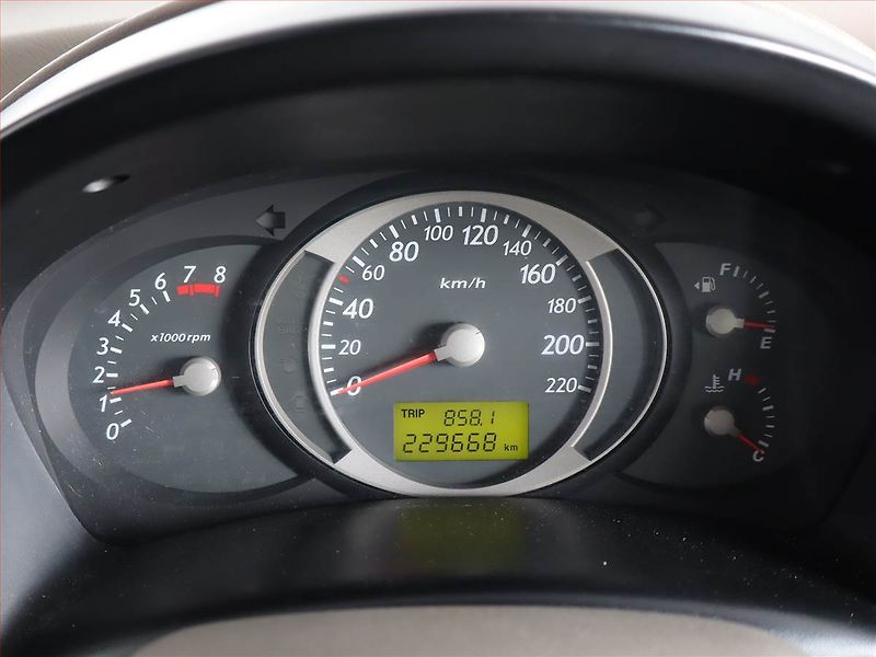 Hyundai Tucson (2005) 2.0 i, 4X4, nová STK - fotka 11 z 14