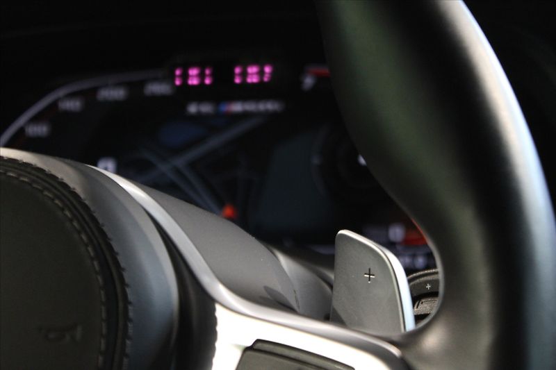 BMW X6 M50i xDrive adLED/360°/H&K - fotka 26 z 47