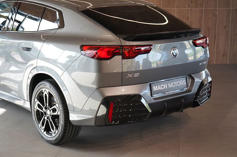 BMW X2 20i sDrive, M Paket - fotka 13 z 41