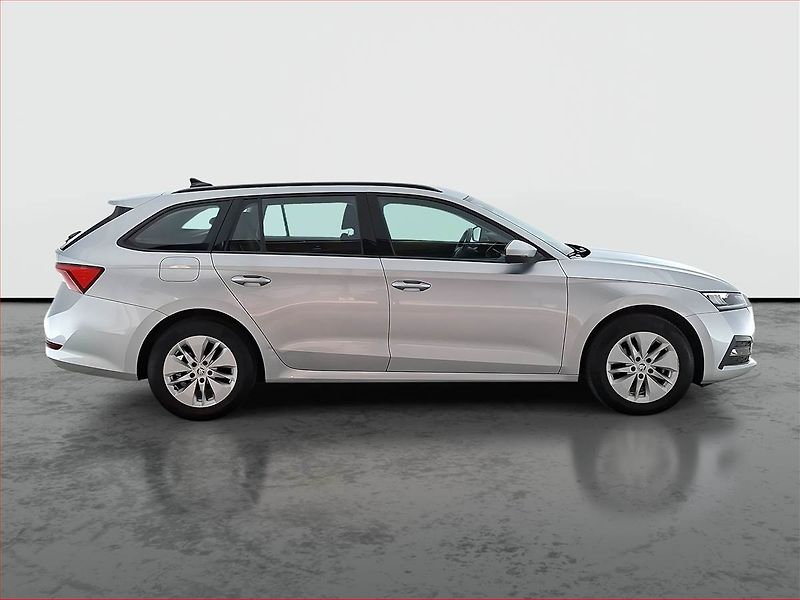 Škoda Octavia (2023) Ambition 2.0 TDI, ČR,1.maj - fotka 6 z 15