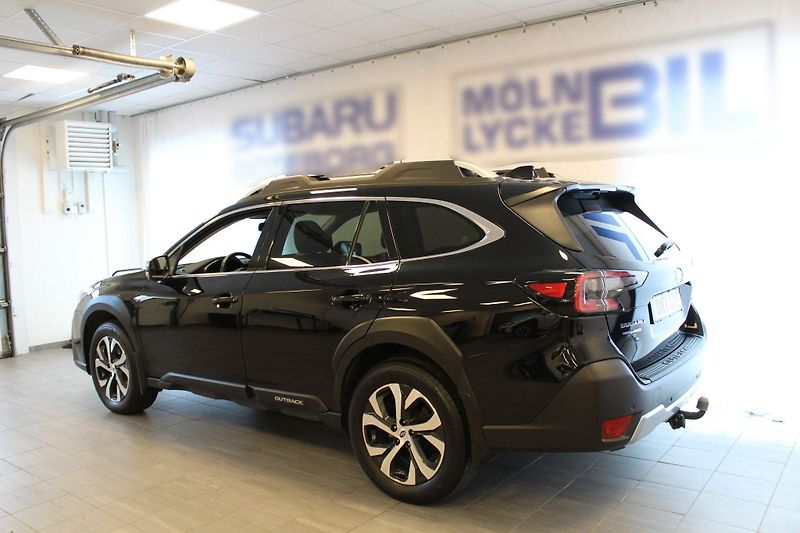 Subaru Outback 2.5i 4WD Touring Hnědá kůže - fotka 3 z 20